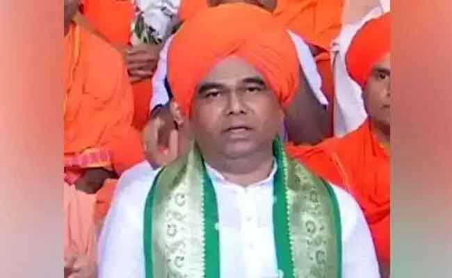 Dingaleshwar Swami has assets worth Rs 9.74 crore