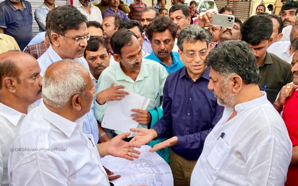 Karnataka govt announces Rs 5 lakh compensation to kin of children who drowned in Bengaluru lake