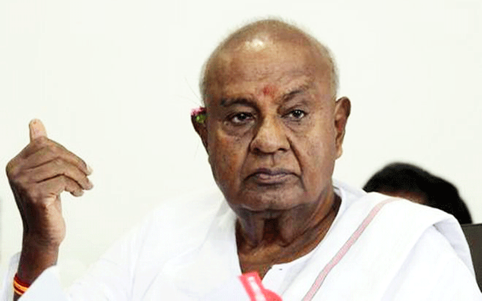 Kumaraswamy must take Siddaramaiah's advice: Deve Gowda