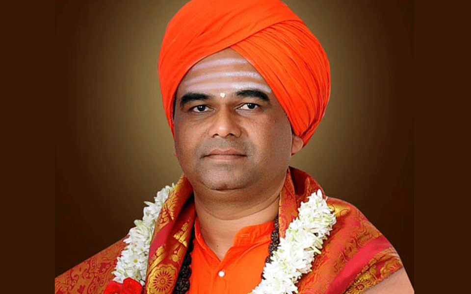 Karnataka government takes 30% commision even on grants allotted to Matts: Dingaleshwara Swamiji