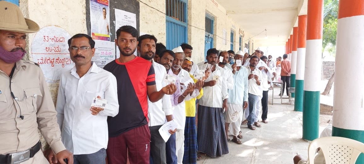 Karnataka bypolls: Voting underway in two assembly constituencies