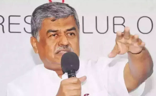 BJP has history of ‘contradictory alliances’, says BK Hariprasad