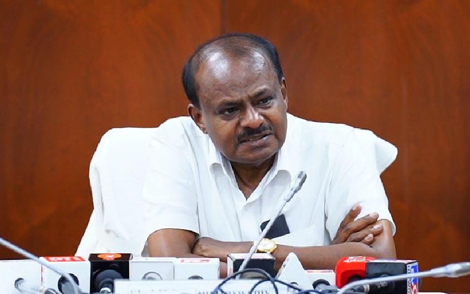 HD Kumaraswamy expresses shock over loss of lives in stampede near Chinnaswamy Stadium
