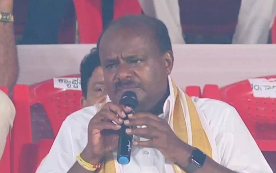 'Cong govt in Karnataka may fall,' claims HD Kumaraswamy