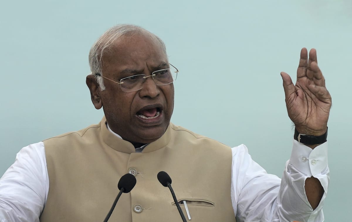 Kharge rejects demand for Karnataka CM, Deputy CM's resignation for stampede