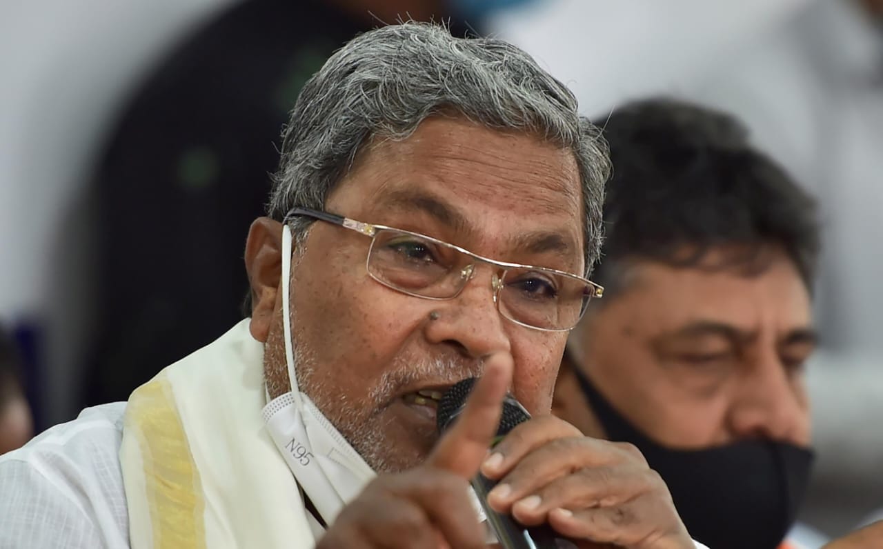 Siddaramaiah's official car booked for seven traffic violations, fines paid under discount scheme