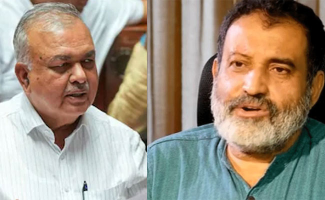 Karnataka Minister Reddy, Mohandas Pai spat over public transport