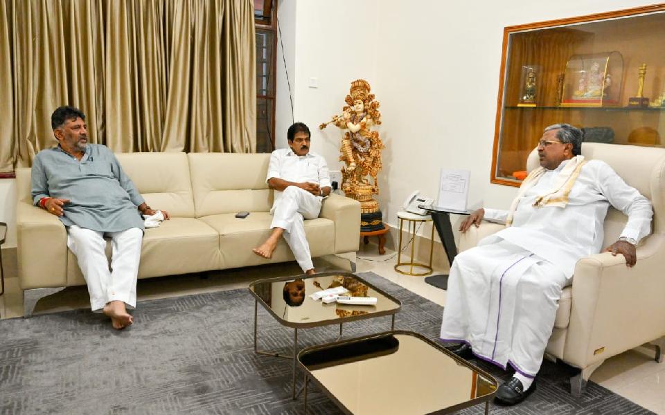 Congress General Secy KC Venugopal meets CM Siddaramaiah, Deputy CM DK Shivakumar amid MUDA row