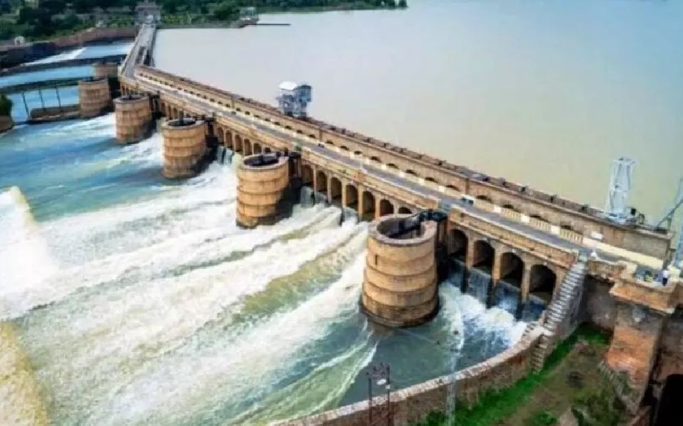 Mandya: 1 lakh cusecs of water released form KRS reservoir