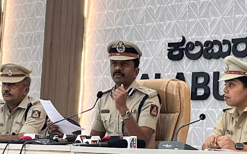 Kalaburagi police seize assets worth more than Rs 83 lc in 114 robbery cases, return them to owners