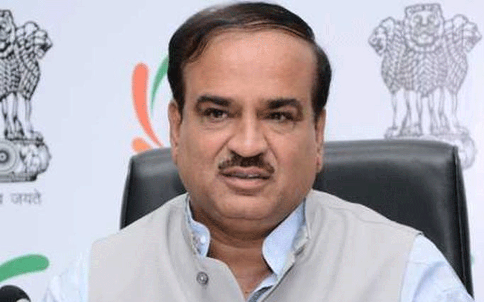 Union minister, BJP leader Ananth Kumar passes away at 59