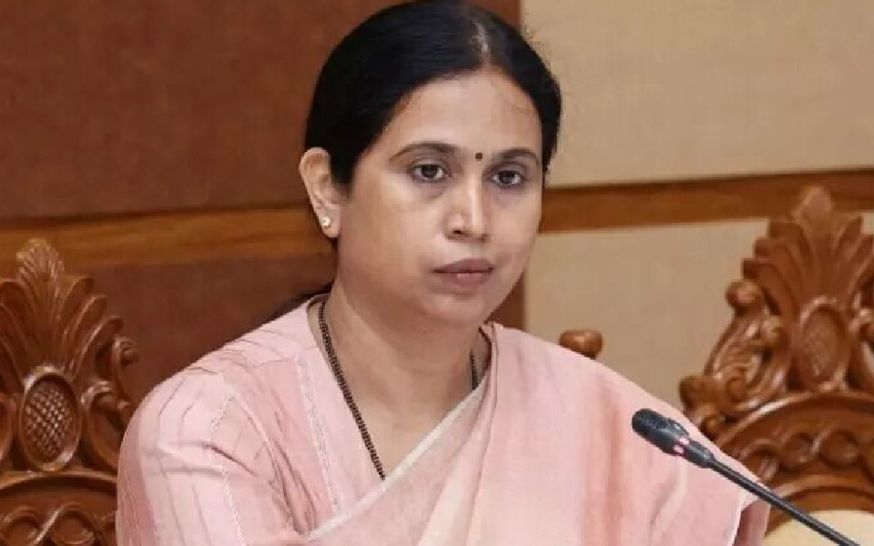 Minister Laxmi Hebbalkar urges public to stay vigilant against cyber fraud