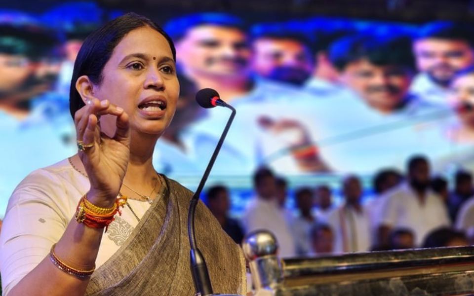 K'taka Minister gives latest update on pending installments of Gruha Lakshmi scheme; Details here