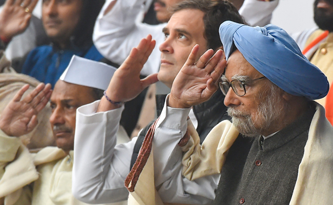 Karnataka Cong pays tributes to Manmohan Singh at the venue planned for convention