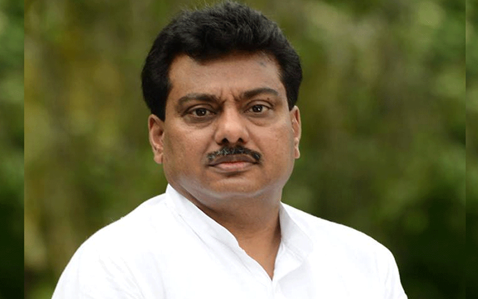 MB Patil takes jibe at BJP, says party fires in air