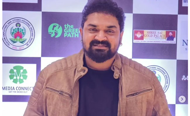 Sandalwood actor Mayur Patel booked for drunk driving after chain accident in Bengaluru