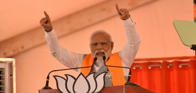 JD(S) a 'private limited party' of a family, says PM Modi