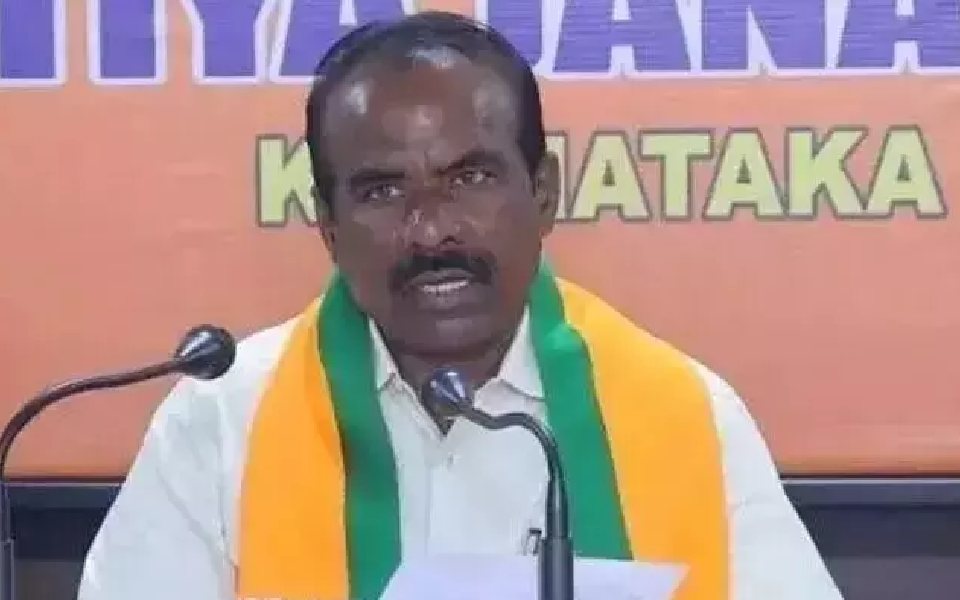 No BJP-JDS MLAs will join Congress, says MLC N. Ravikumar