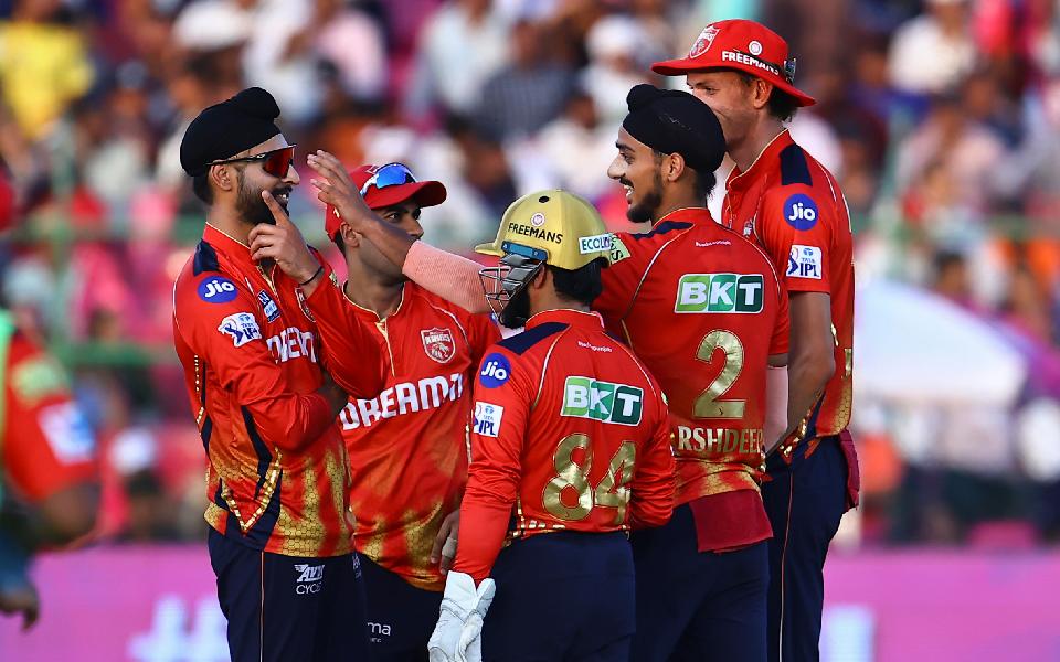 Brar, Shashank, Wadhera star as PBKS inch closer to playoffs with 10-run win over RR