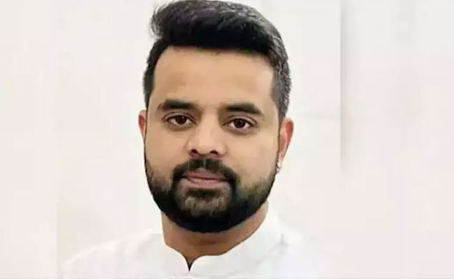 Karnataka Govt sanctions cash rewards for SIT in Prajwal Revanna case, Nyamati Bank robbery