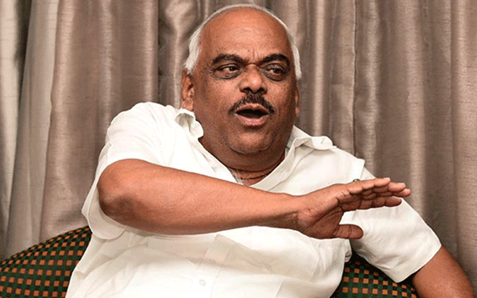 Cannot accept resignations of MLAs without meeting them: Speaker Ramesh Kumar