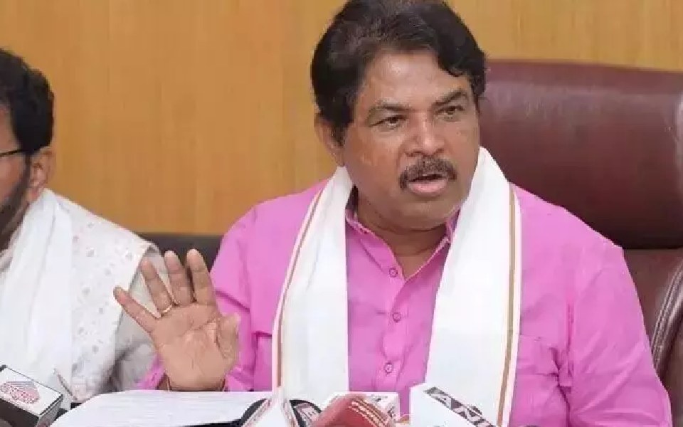 Attacking RSS a 'guarantee solution' for Siddaramaiah to save his chair: BJP