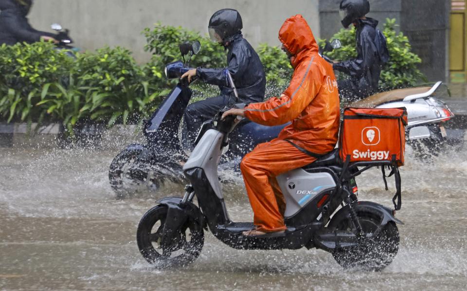 Rains throw normal life out of gear in Bengaluru, parts of Karnataka