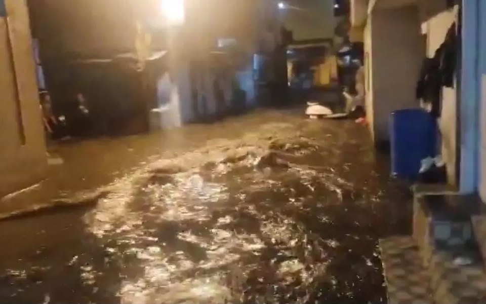 Heavy rains in Bengaluru; normal life disrupted