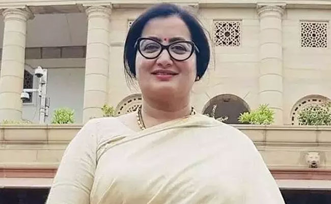 Sumalatha Ambarish, Mandya MP, to join BJP; Will not contest Lok Sabha election