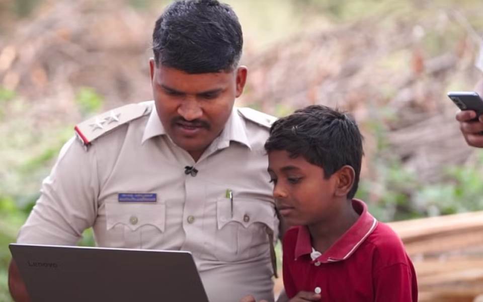 Karnataka cop who used to teach children of migrant labourers clear UPSC exams