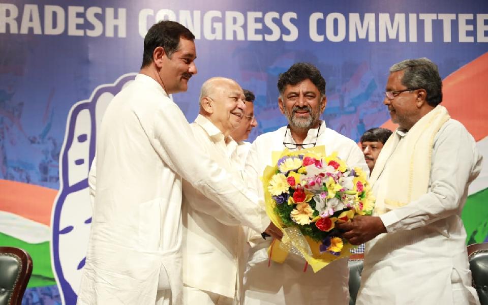 Siddaramaiah formally elected Congress Legislature Party leader in Karnataka