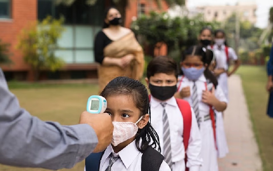 Students wear masks, follow Covid appropriate behaviour as schools reopens in Karnataka