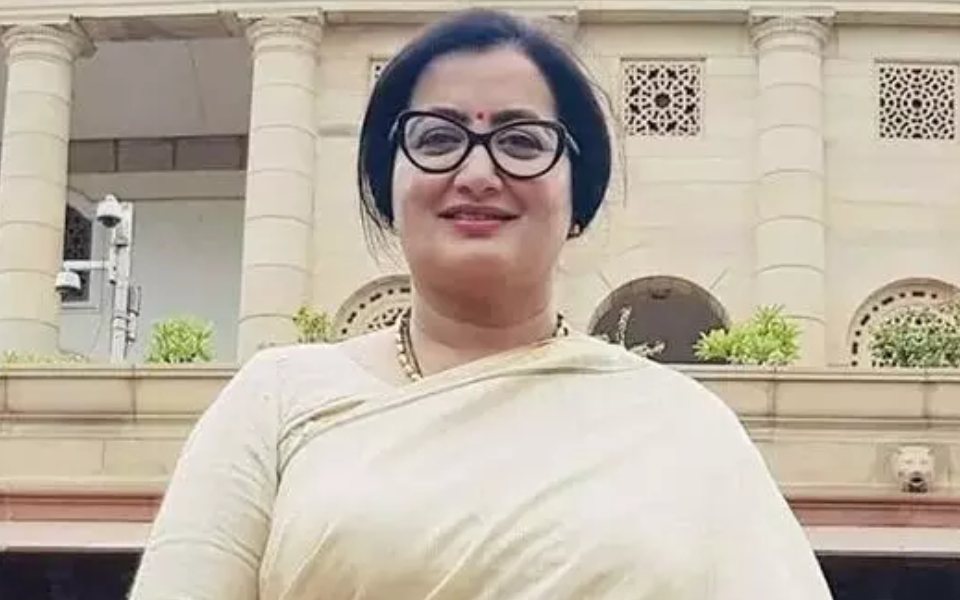 Not offered ticket, Mandya MP Sumalatha to announce decision on election on April 3