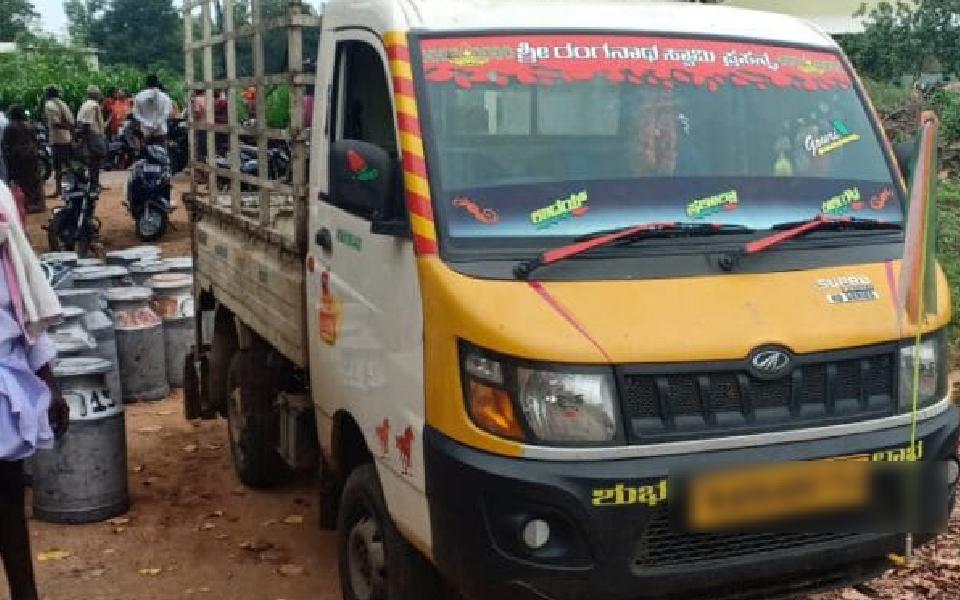 Three-year-old girl killed after being mowed down by reversing goods truck in Mandya