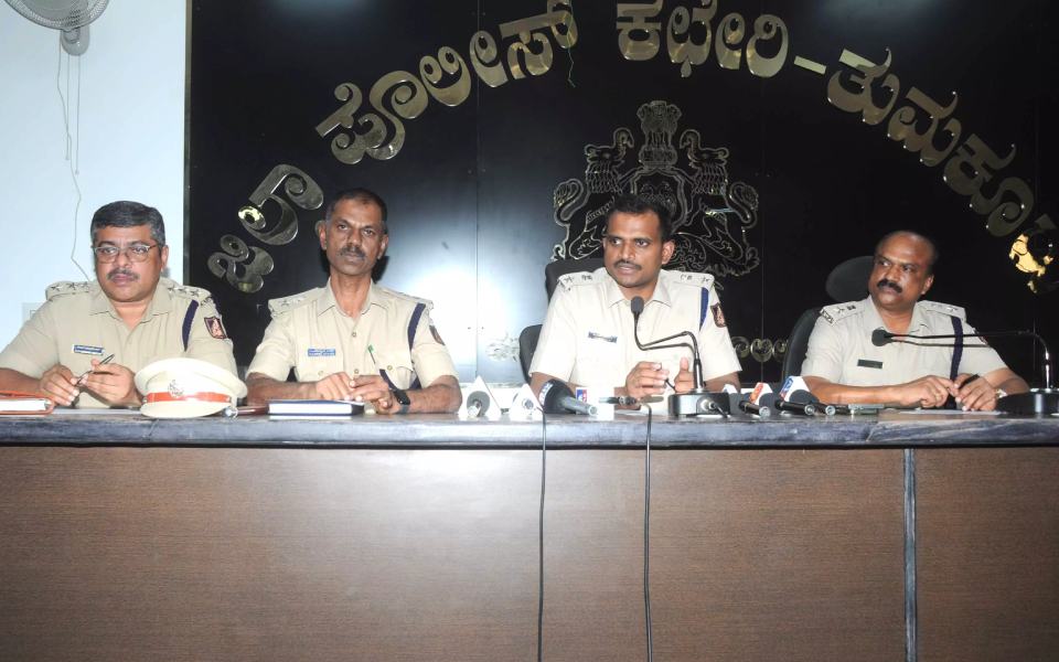 Two arrested in Tumkur triple murder case, manhunt on for six others: Tumkuru SP