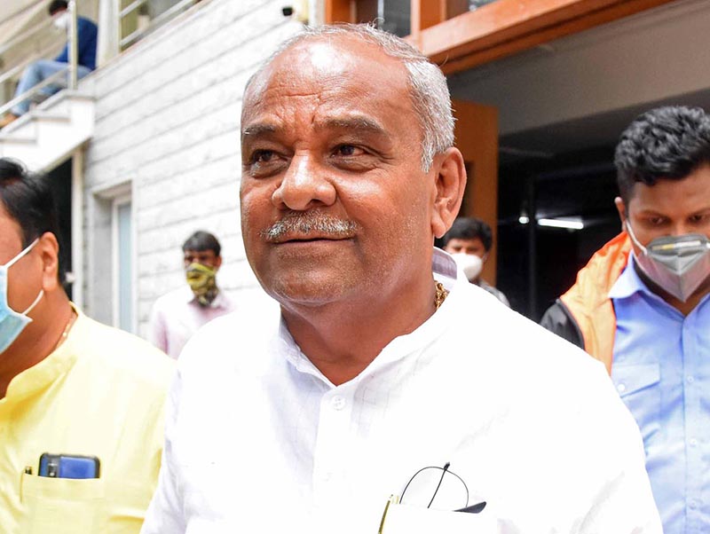Karnataka Minister Umesh Katti passes away in hospital