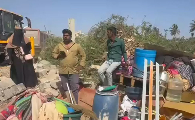 BDA bulldozer action in Saraipalya triggers anger; residents allege no notice