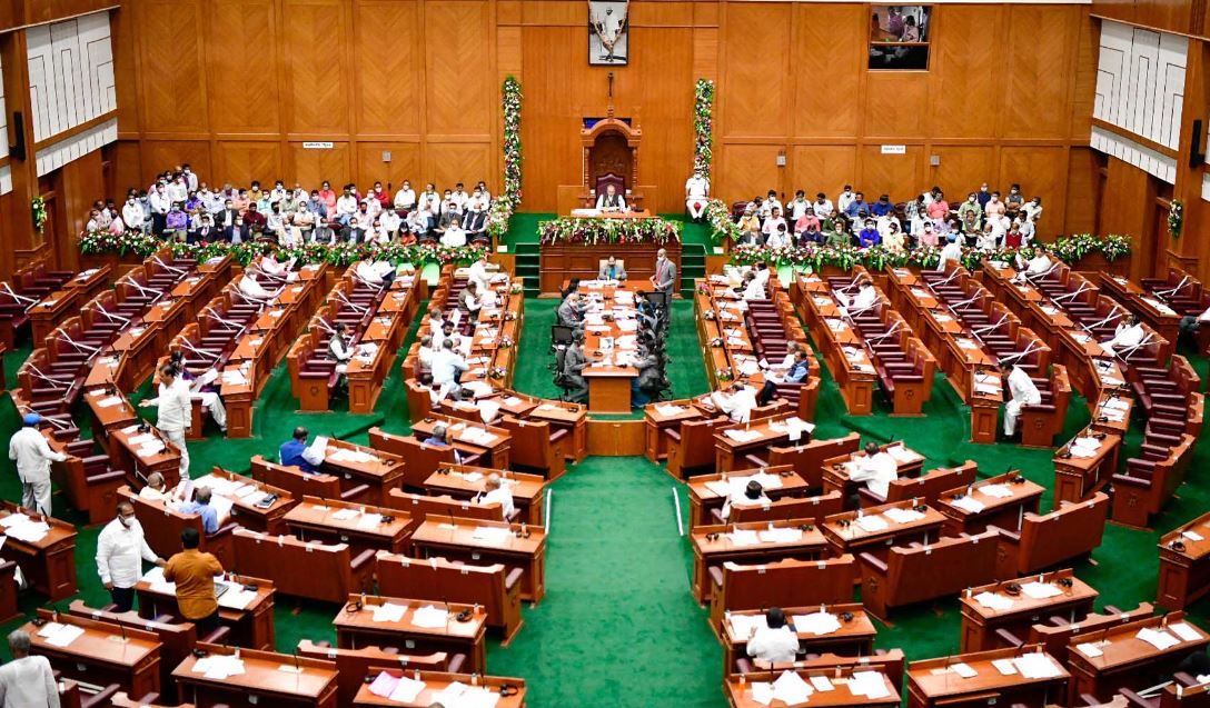Karnataka: Bill on hiked quota for SC/ST passed