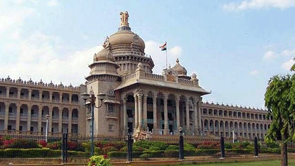 Minor administrative rejig in Karnataka, seven IAS officers transferred
