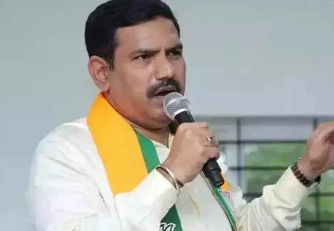 BJP forms 'fact finding committee' over Bengaluru eviction