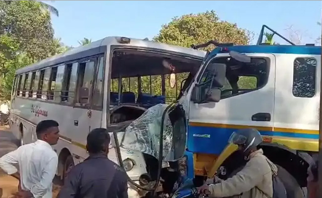 Several injured in private bus-petrol tanker head-on collision in Shivamogga; no casualty reported