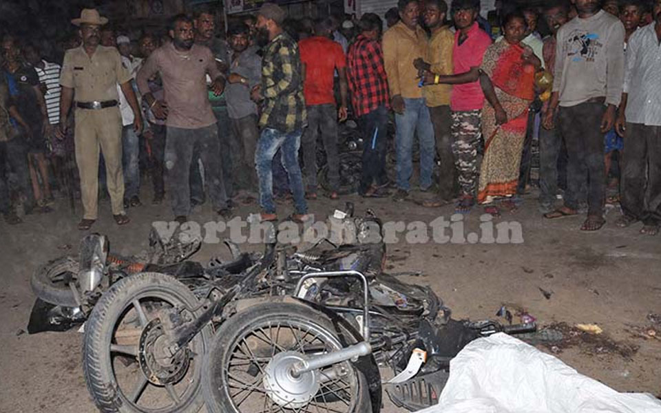 Mandya : Four killed as truck plows through pedestrians, nine injured