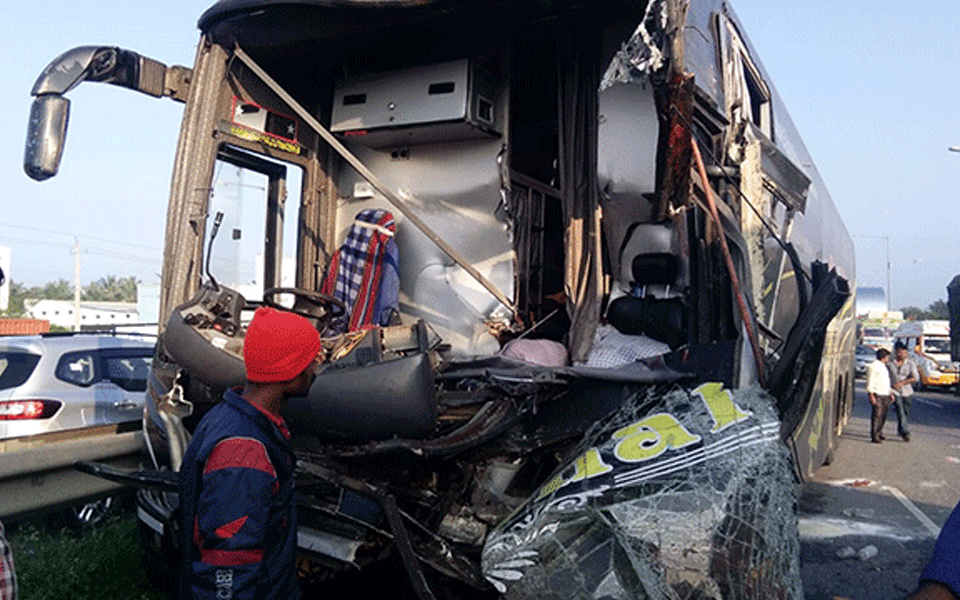 Tumkur: Collision between bus-lorry; 3 killed