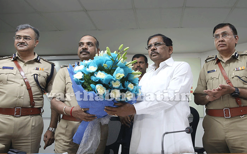 DCPs, ACPs responsible if untoward incidents occur during Ganesh Festival: DCM Parameshwar