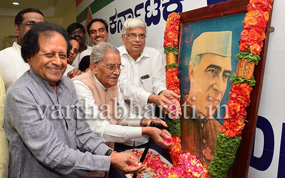 BJP is conspiring to wipe out Nehru’s name from history: Prof BK Chandrashekar