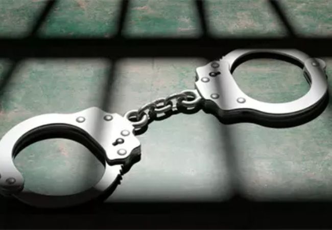 Four held in connection with robbery at SBI bank in Karnataka's Vijaypura district