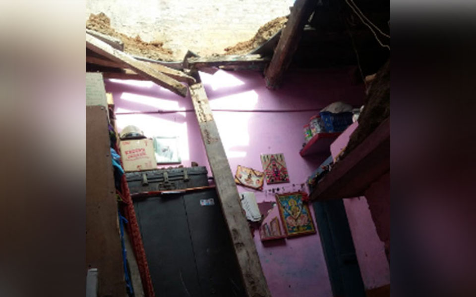 Ballari : Two including woman died when roof of house collapsed