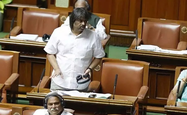 Karnataka govt eases age norm for class 1 admissions by 60 days