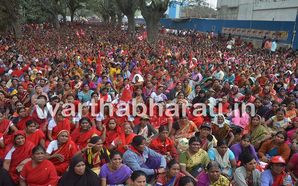 Bisi-Oota workers hit streets demanding minimum wages