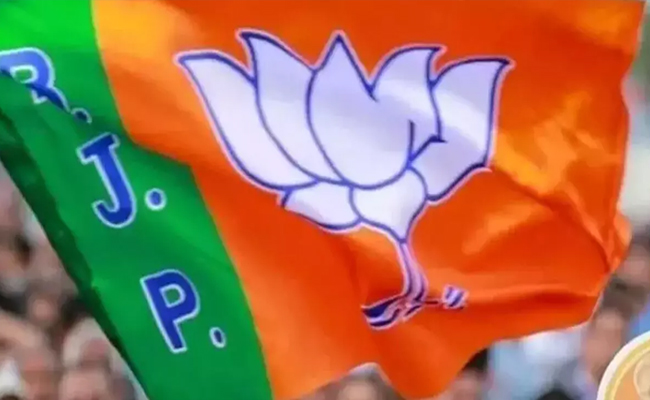 BJP slams Karnataka govt over alleged U-Turn in eviction row